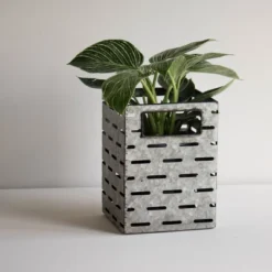 Flower Tin Galvanized Metal Planter - Foreside Home & Garden -Eco Haven Store GUEST 23bdc5c1 e72d 4181 9531 b2fdeb6d53d0