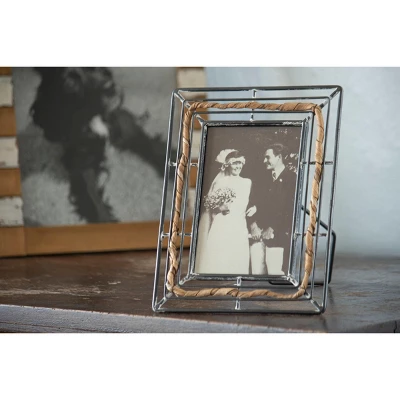 Antiqued Black Wire 4x6 Inch Metal Decorative Picture Frame - Foreside Home & Garden 8 Antiqued Black Wire 4x6 Inch Metal Decorative Picture Frame - Foreside Home & Garden - Image 6