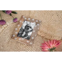 White Flower Pattern 4x6 Inch Wood Decorative Picture Frame - Foreside Home & Garden -Eco Haven Store GUEST 7e65511d 2f95 415e adfb 41c2f4cb28f7