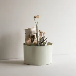 Round White Metal Caddy - Foreside Home & Garden -Eco Haven Store GUEST c411af66 ab19 4956 9ee0 b99059ad9bf6